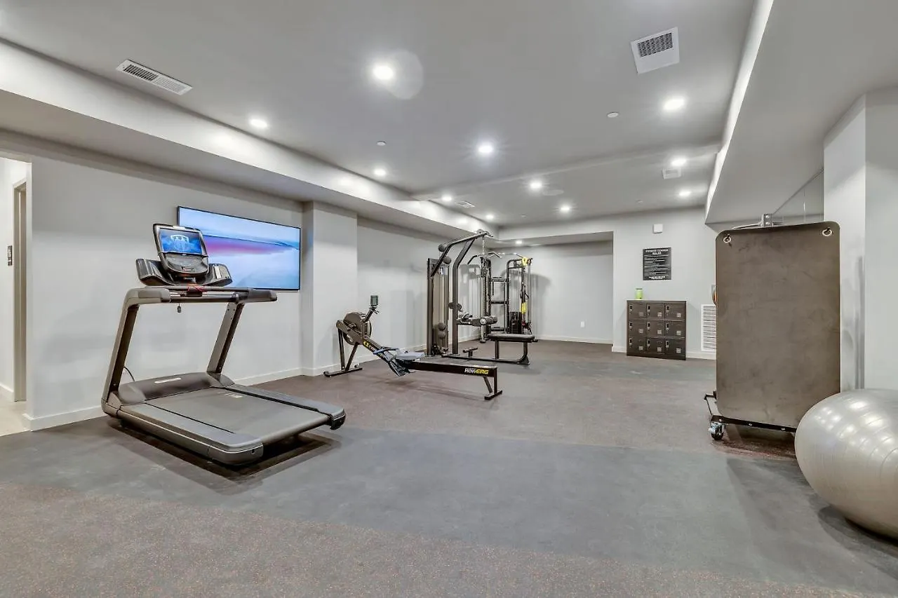 Huge Downtown Corner Unit- Pool-Gym-Walk 2 Broadway Aparthotel Nashville