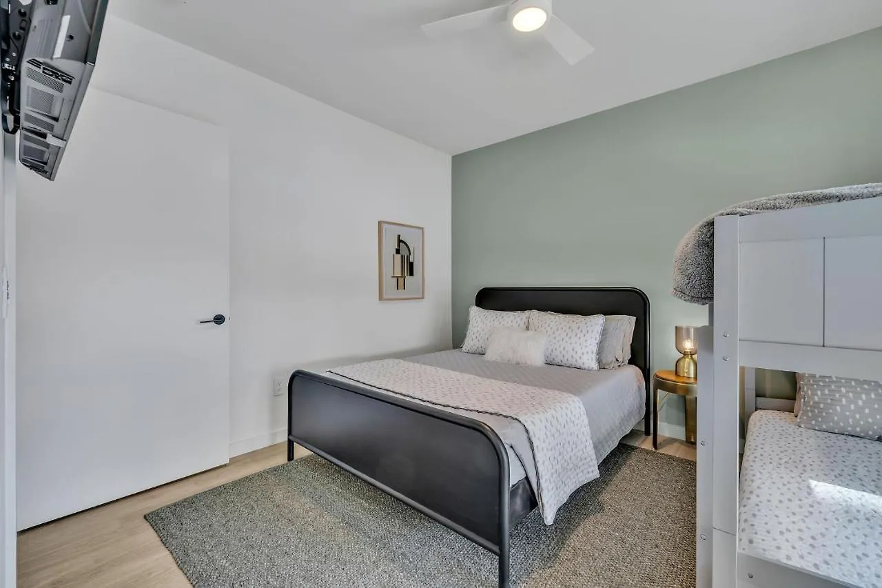 Huge Downtown Corner Unit- Pool-Gym-Walk 2 Broadway Aparthotel Nashville United States